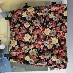 🌻Loft Floral Tapestry Skirt🌻
